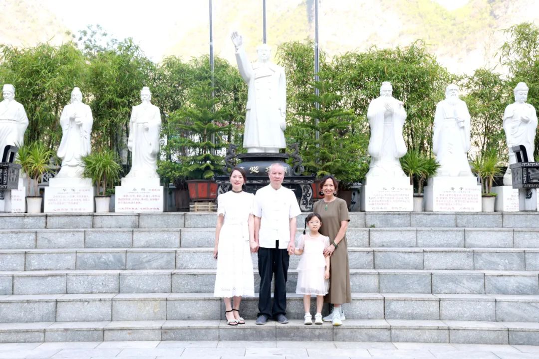 1748420156104042.jpg 1748420156104042.jpg